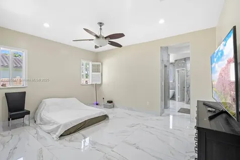 9201 SW 170th Lane Palmetto Bay FL 33157