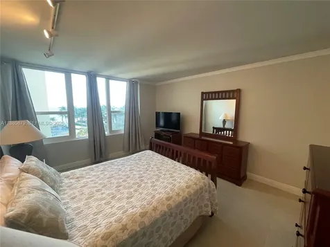 3505 S Ocean Drive Hollywood FL 33019