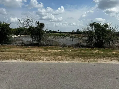19815 SW 256 Street Homestead FL 33031