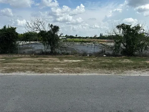 19815 SW 256 Street Homestead FL 33031
