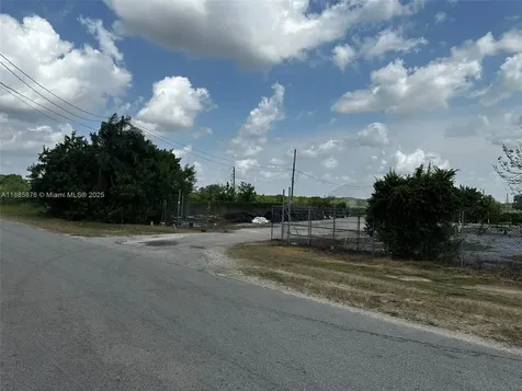 19815 SW 256 Street Homestead FL 33031