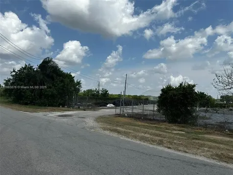 19815 SW 256 Street Homestead FL 33031
