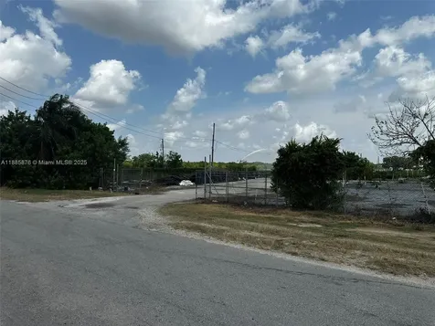 19815 SW 256 Street Homestead FL 33031