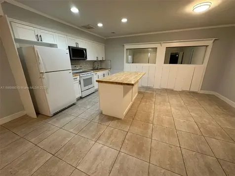 165 NW 192nd Street Miami Gardens FL 33169