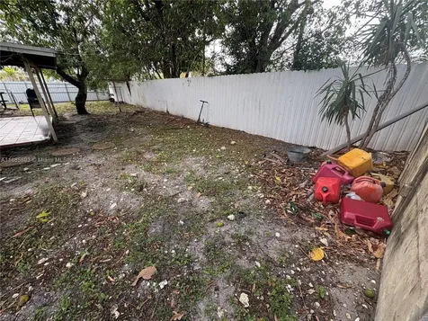 165 NW 192nd Street Miami Gardens FL 33169