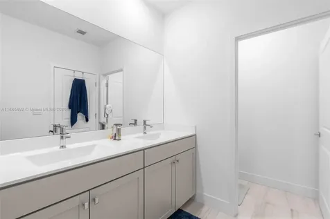 110 SW 171st Way Pembroke Pines FL 33027