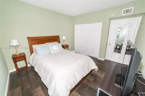 17150 N Bay Road Sunny Isles Beach FL 33160