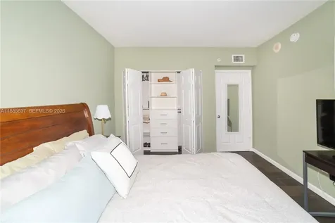17150 N Bay Road Sunny Isles Beach FL 33160