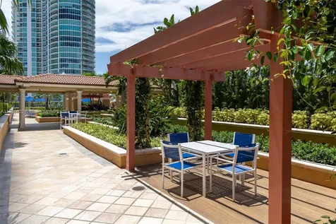 90 Alton Road Miami Beach FL 33139
