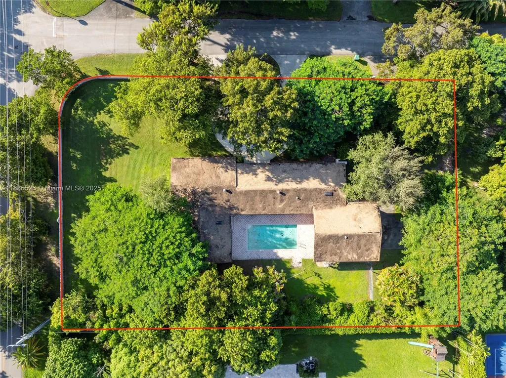 6201 SW 114th Street Pinecrest FL 33156