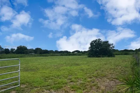 20533 NW 250th Street Okeechobee FL 34972