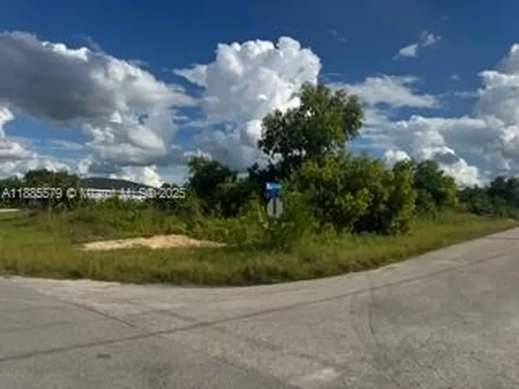 3913 14th Street SW Other City - In The State Of Florida FL 33976