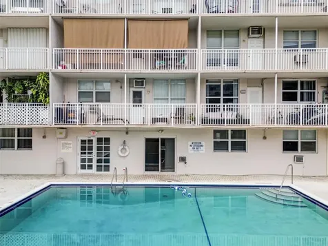 1300 Lincoln Road Miami Beach FL 33139