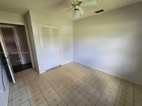 250 Tanager Avenue Sebring FL 33870