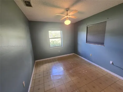 250 Tanager Avenue Sebring FL 33870