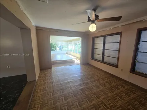 250 Tanager Avenue Sebring FL 33870