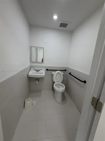 11339 W Flagler Street Sweetwater FL 33174