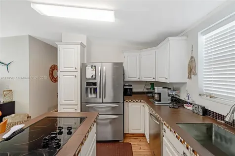 945 Plantation Road Key Largo FL 33037