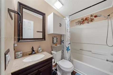 945 Plantation Road Key Largo FL 33037