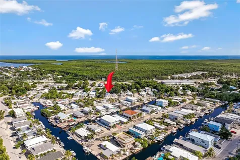 945 Plantation Road Key Largo FL 33037