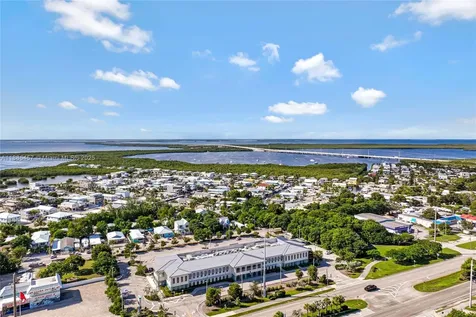 945 Plantation Road Key Largo FL 33037