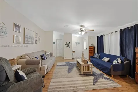 945 Plantation Road Key Largo FL 33037