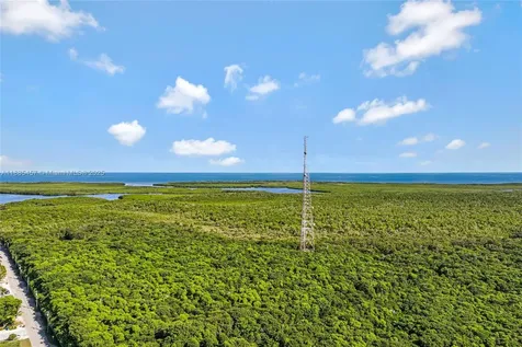 945 Plantation Road Key Largo FL 33037