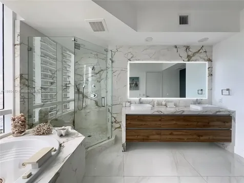 15901 Collins Avenue Sunny Isles Beach FL 33160