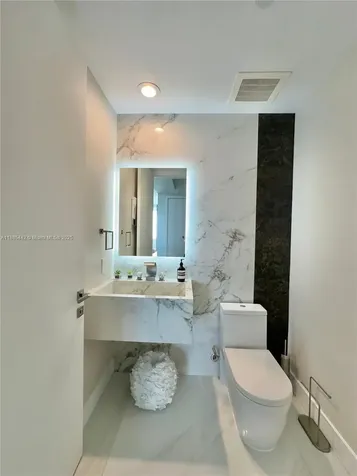 15901 Collins Avenue Sunny Isles Beach FL 33160
