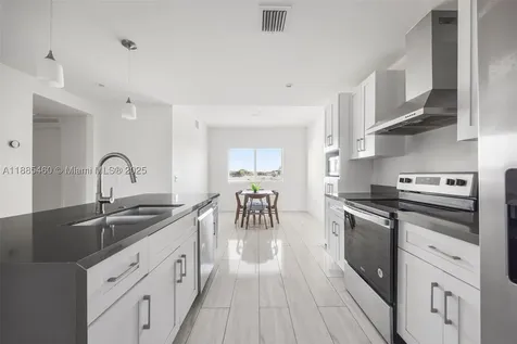 Hallandale Beach FL 33009