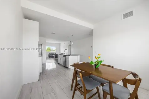 Hallandale Beach FL 33009