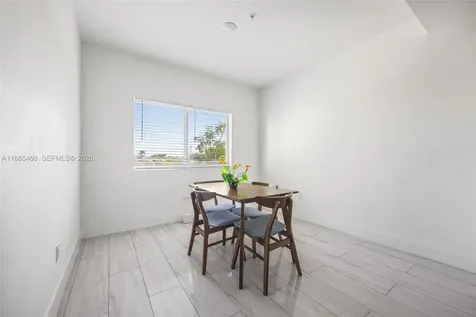 Hallandale Beach FL 33009