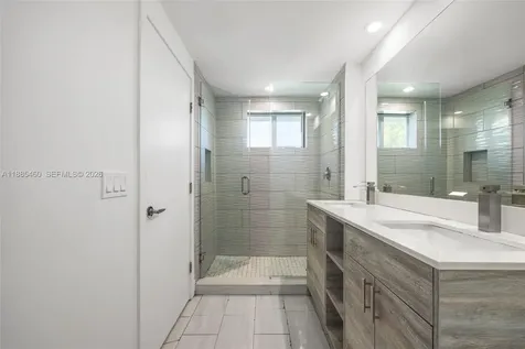 Hallandale Beach FL 33009