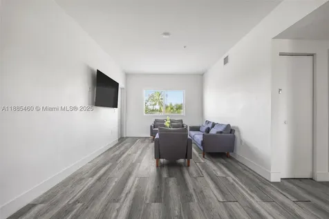 Hallandale Beach FL 33009