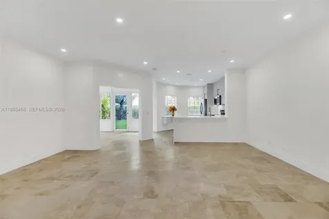6538 Via Regina Boca Raton FL 33433