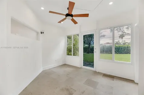 6538 Via Regina Boca Raton FL 33433