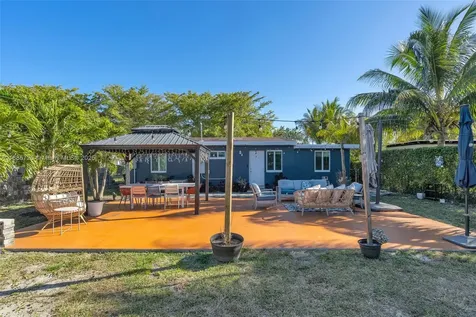 125 NW 127th Street North Miami FL 33168