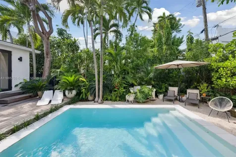 135 NE 45th Street Miami FL 33137