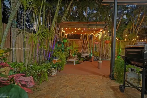 13021 NW 11th Terrace Miami FL 33182