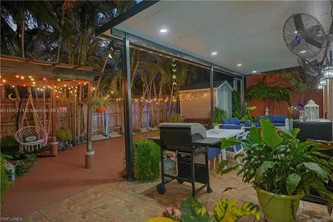 13021 NW 11th Terrace Miami FL 33182