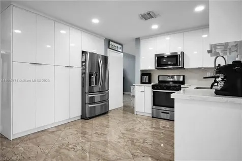 13021 NW 11th Terrace Miami FL 33182