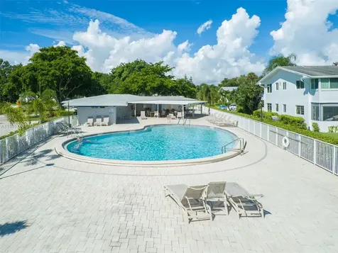2031 Durham B Deerfield Beach FL 33442