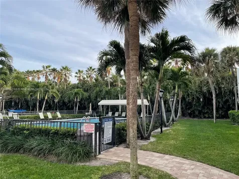 3912 S Ocean Boulevard Highland Beach FL 33487