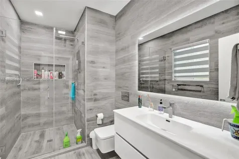 3784 Sheridan Avenue Miami Beach FL 33140
