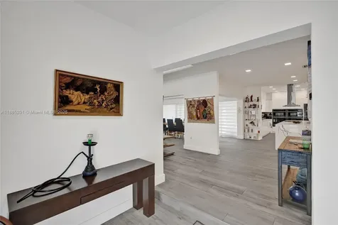 3784 Sheridan Avenue Miami Beach FL 33140