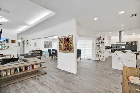 3784 Sheridan Avenue Miami Beach FL 33140