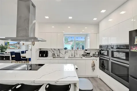 3784 Sheridan Avenue Miami Beach FL 33140