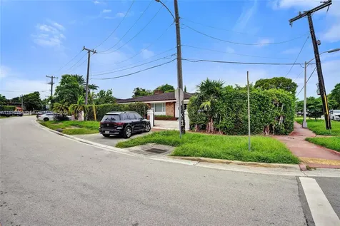 3784 Sheridan Avenue Miami Beach FL 33140