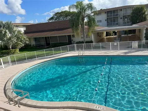 1395 NE 167th Street Miami FL 33162