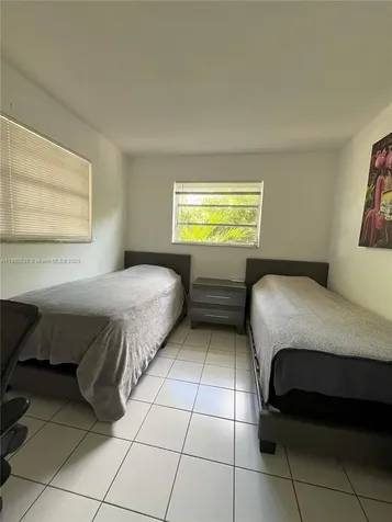 1395 NE 167th Street Miami FL 33162